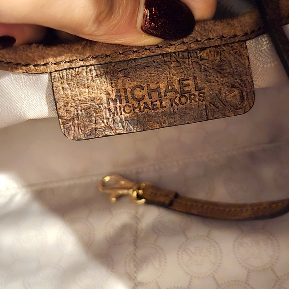 Michael Michael Kors distressed ostrich embossed leather satchel - Picture 13 of 13